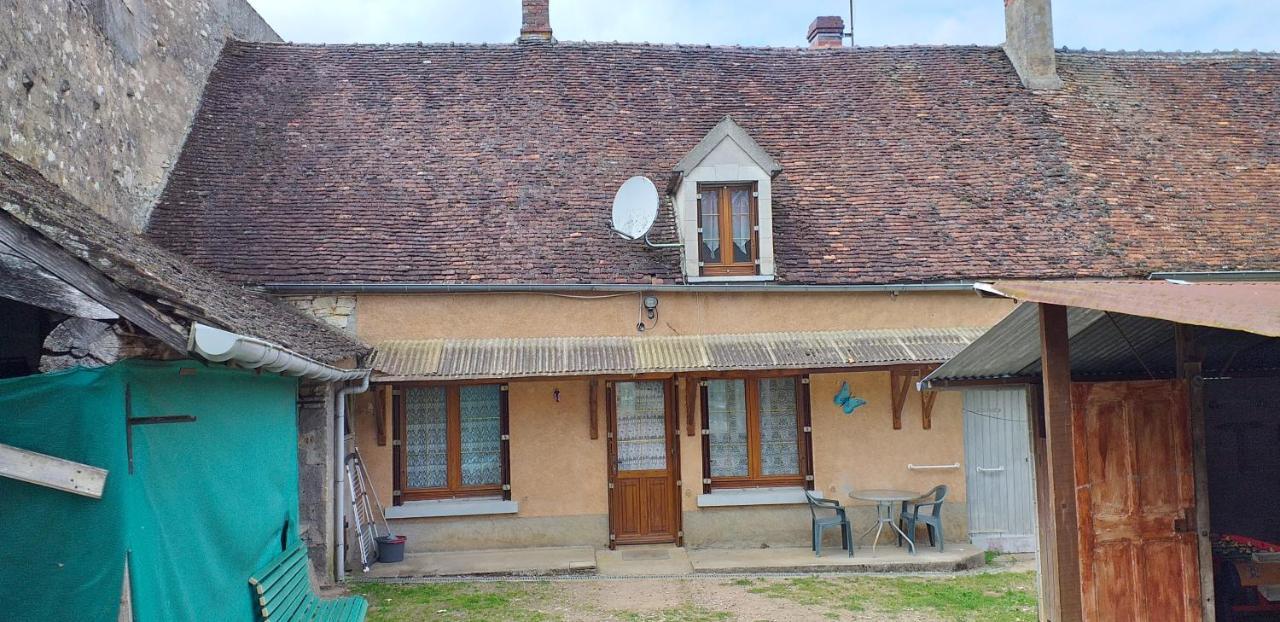 Maison Pour Nombreuses Personnes Pousseaux Esterno foto