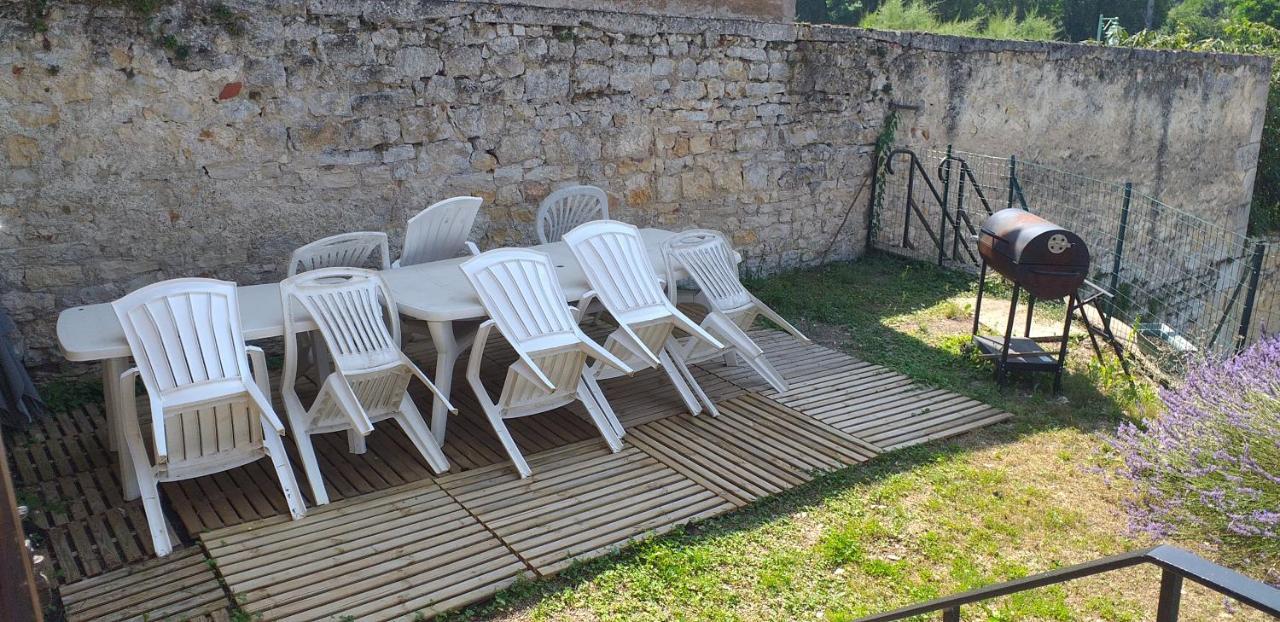 Maison Pour Nombreuses Personnes Pousseaux Esterno foto