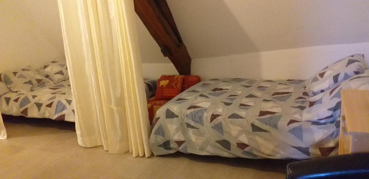 Maison Pour Nombreuses Personnes Pousseaux Esterno foto